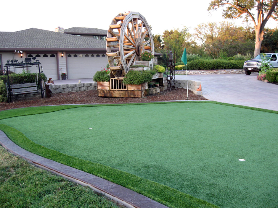 Green Lawn La