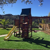 Faux Grass Wailua, Hawaii Playground Flooring